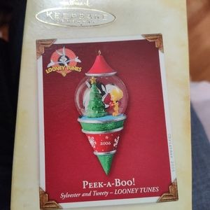 Hallmark Keepsake Ornament Looney Tunes Peek A Boo Sylvester and Tweety